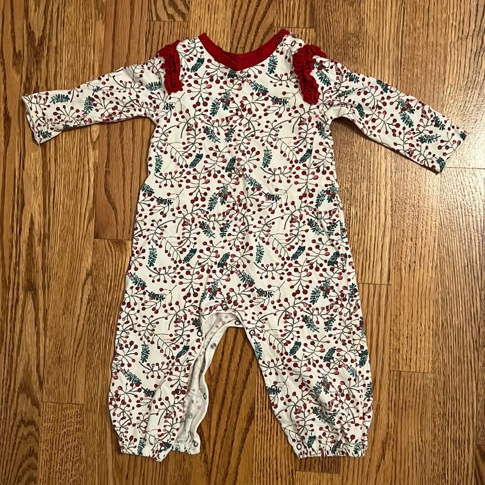 Burt’s Bees 6-9month Christmas outfit
